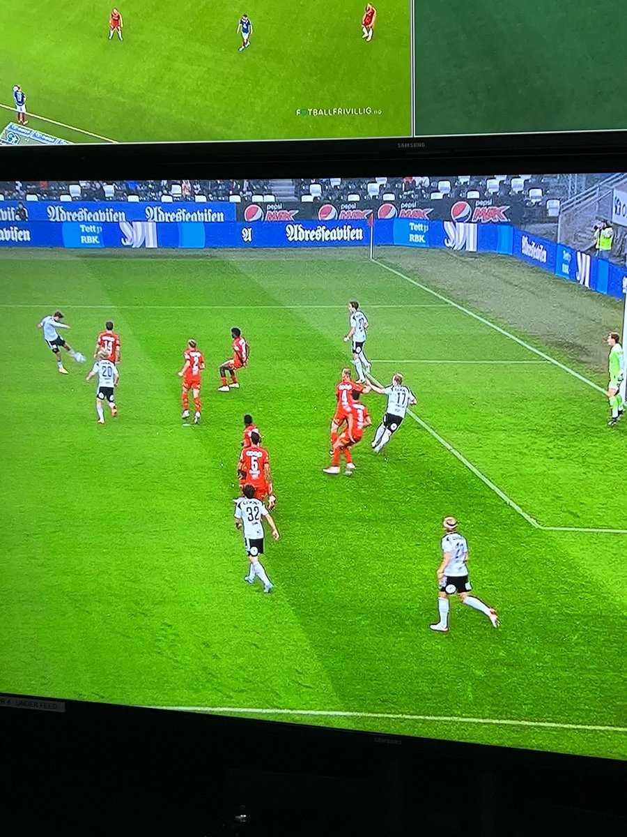 Skjønner godt assistentdommer bommet på den offsiden på Lerkendal. Må være vanskelig å se!

Takk Gud for VAR fra 2023⚽️