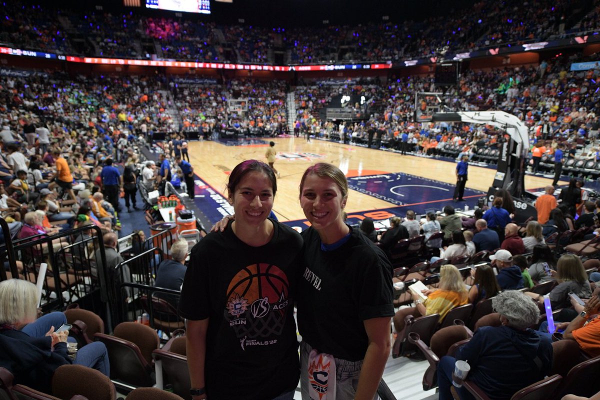 Support your fellow women in sports 🤝

Justine Reyes and Lenka Serdar are showing some Connecticut love 🧡
<a href="/ReyReyReyes/">Justine Reyes</a> | <a href="/lenks47/">Lenka Serdar</a> | #CTSun |#WNBAFinals