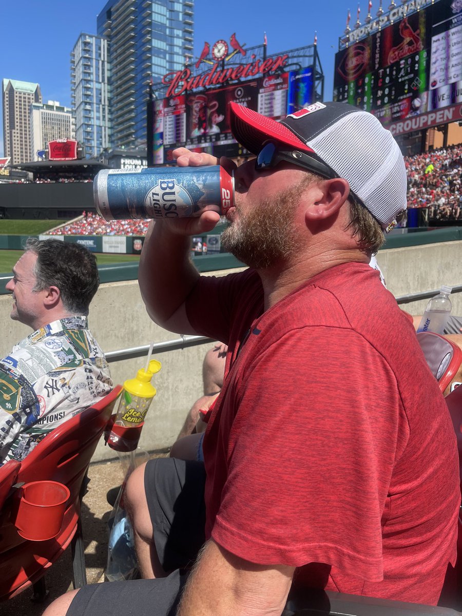 utgray73's tweet photo. @Cardinals enjoying a beautiful day at the park https://t.co/8uE0edIJCQ