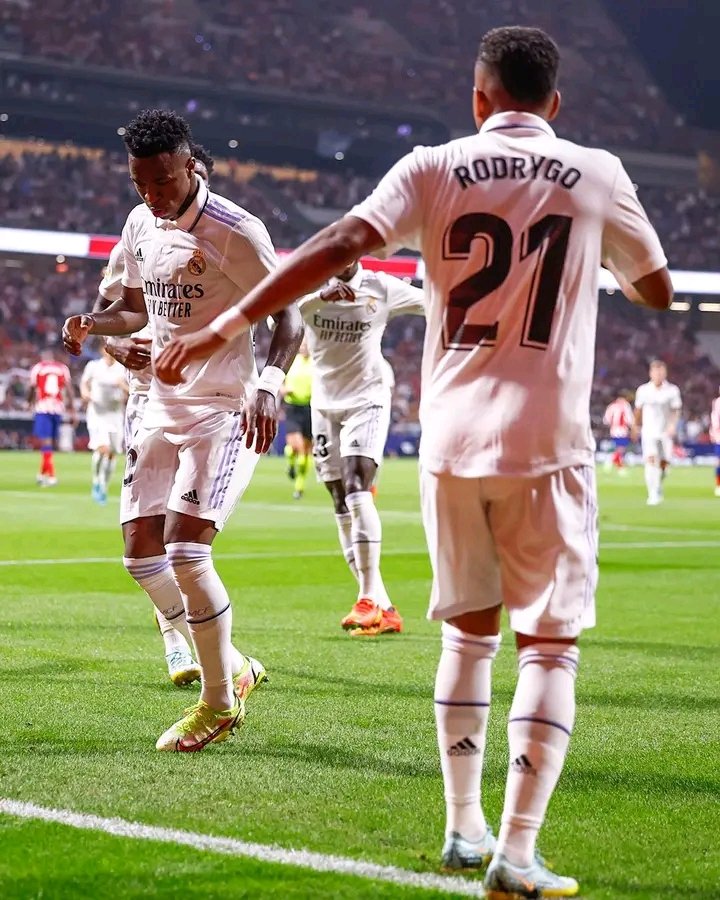 AdemonAbel's tweet photo. Et puis on danse
#Vinicius
#RealMadrid
#cdtabel https://t.co/fXan3ZbAPp