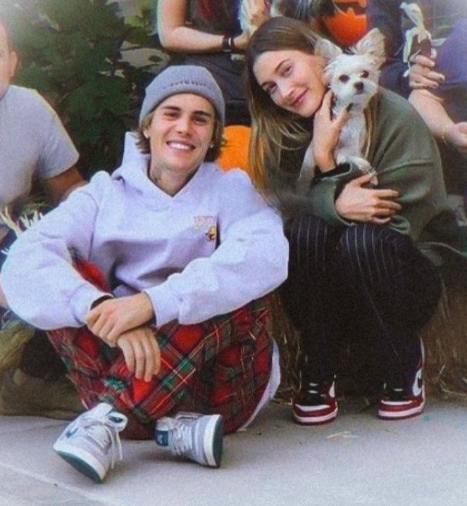 anyonejailey's tweet photo. ✨ Fatos sobre Justin e Hailey Bieber que deveriam ser mais conhecidos/lembrados; a thread ✨ https://t.co/obo6o85fLC