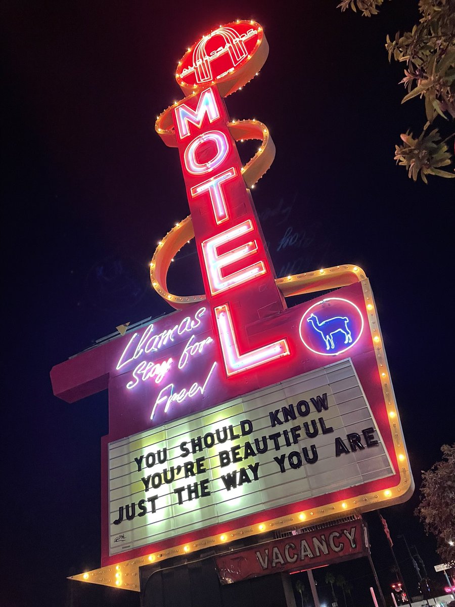 And Day 2 at #LifeIsBeautiful last night was just as fun!