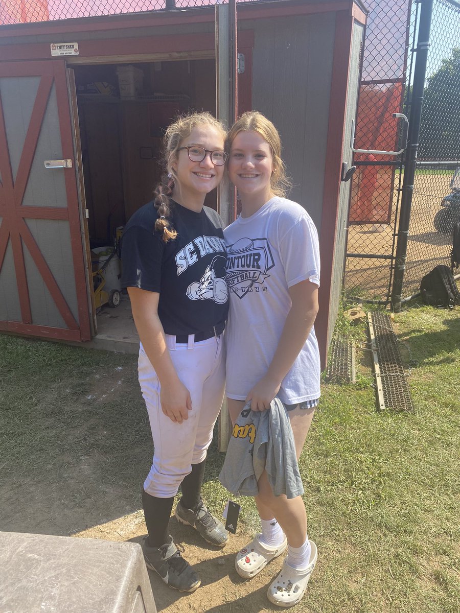 SpiritRussell07's tweet photo. 👻 12 &amp; 👻 32 💪🏻🥎!!!!
@CassidyTrahan @BartoDelaney https://t.co/8RJwhaEp94