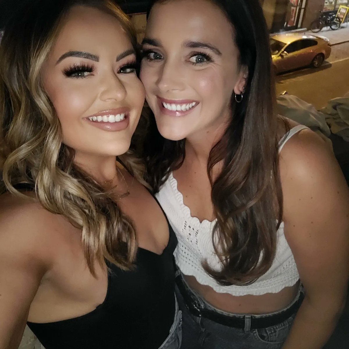thebeautyedit__'s tweet image. Besties Birthday 🥰 

#livbloggers #selfie #birthday #makeupjunkie #beautyblog