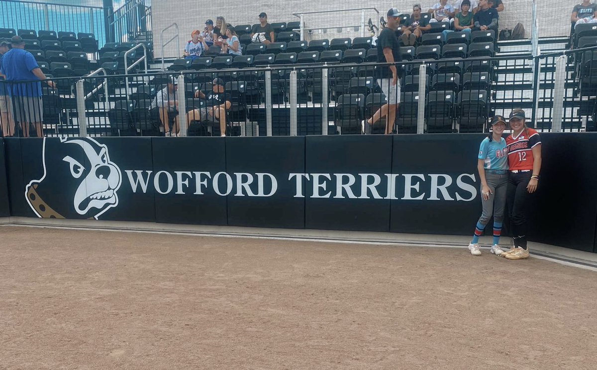 kalli_petty11's tweet photo. Had an awesome day at my future home with these amazing people! Thank you @WoffordSoftball for having this great camp and allowing me to meet some new teammates. Always a joy being around @CoachCButler @kara_shutt and Coach Line. Canโt wait for the next 4 years! #TDAWGS ๐ค๐ https://t.co/Kh5155zrJu