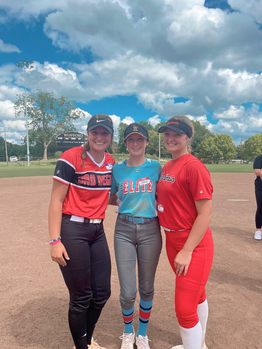 kalli_petty11's tweet photo. Had an awesome day at my future home with these amazing people! Thank you @WoffordSoftball for having this great camp and allowing me to meet some new teammates. Always a joy being around @CoachCButler @kara_shutt and Coach Line. Canโt wait for the next 4 years! #TDAWGS ๐ค๐ https://t.co/Kh5155zrJu
