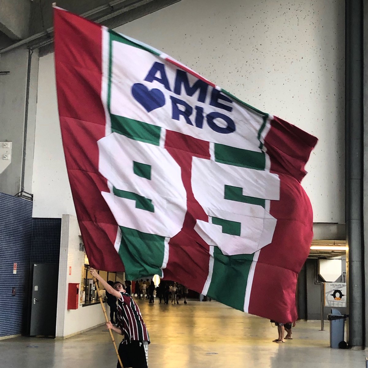 youngfluoficial's tweet photo. FLUMINENSE, PORRA!!!!!!!!

🤜🏿🤛🏼🇭🇺 https://t.co/m9GbNg91LT