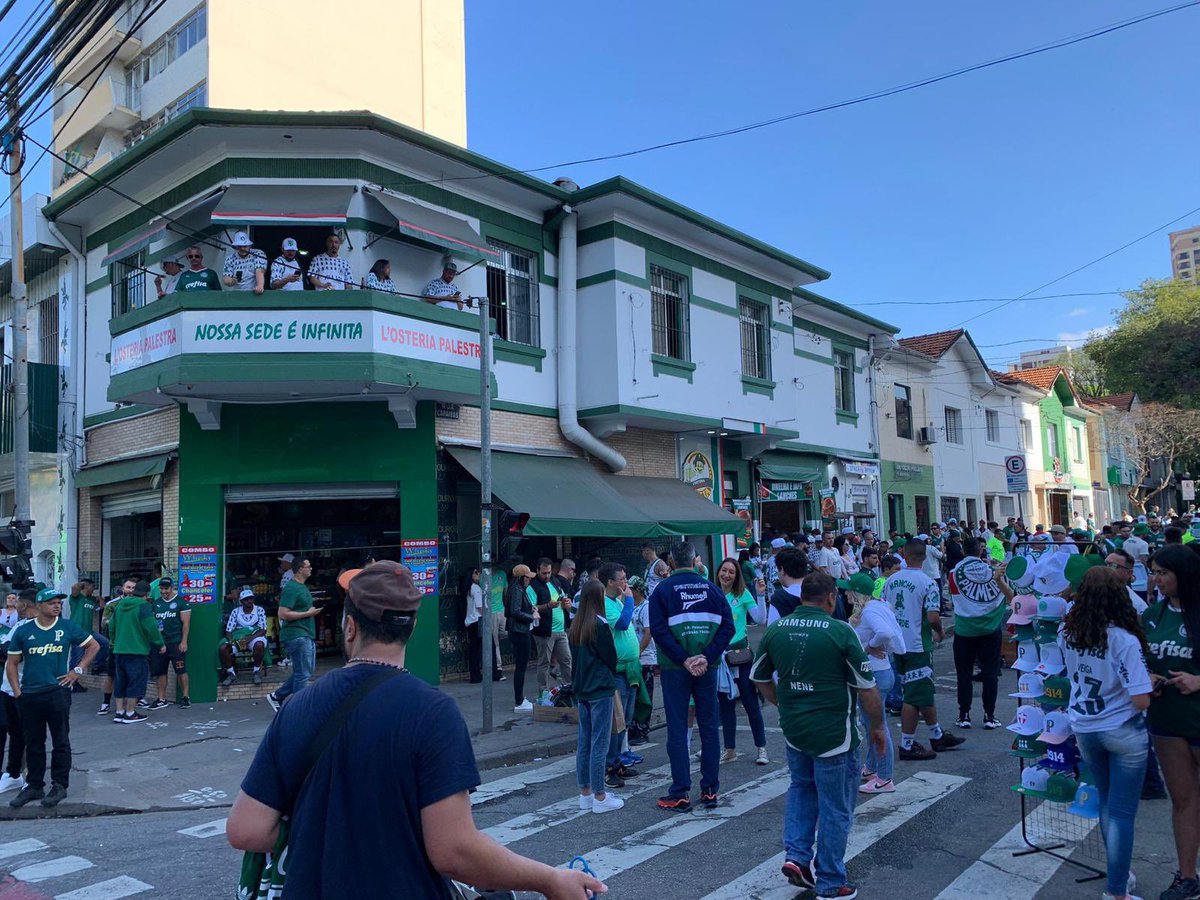 tbeijsterveldt's tweet photo. @NACnl #hupnac @Palmeiras #brazil #boysout #roadtrip met de mannen op naar RIO #RiodeJaneiro https://t.co/qdAMMVcjOM