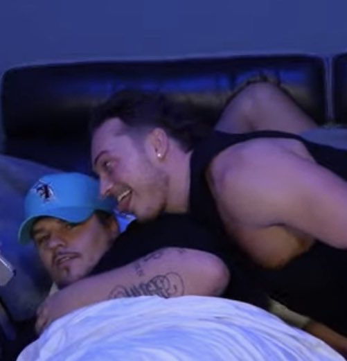 Lance210's tweet photo. Thank you for everyone that turned into the sleep stream 🙏🏻 Definitely got no sleep but we had a lot of funny moments 😂 https://t.co/7yW7TydVA1