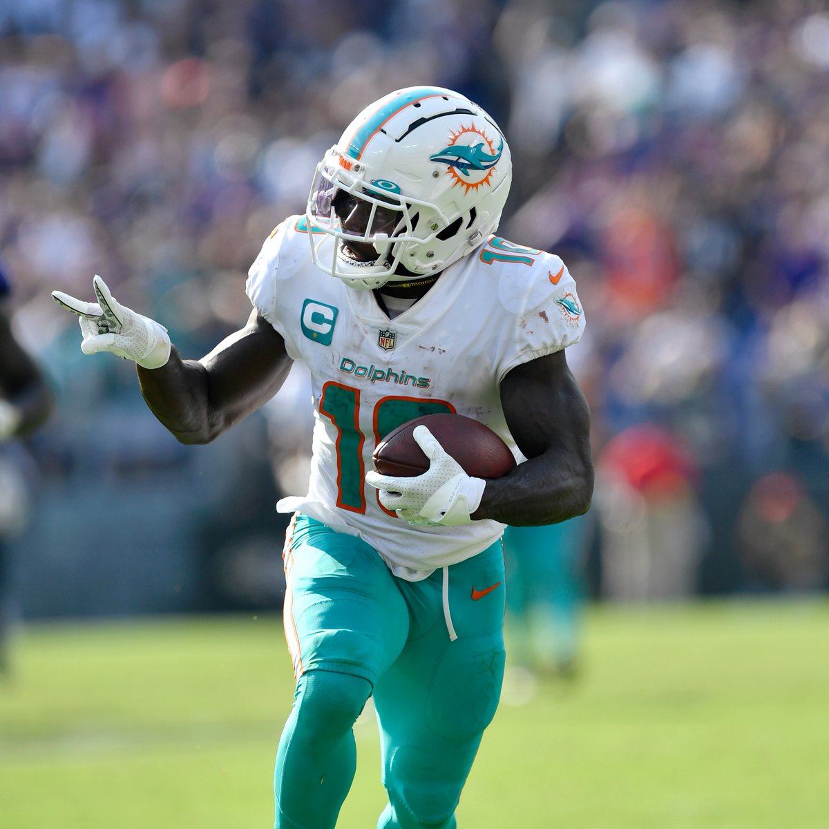 NFLonCBS's tweet photo. There are only two players in the NFL with more than 200 receiving yards

Tyreek Hill           284
Jaylen Waddle     240

My goodness @MiamiDolphins https://t.co/SEOWdpQ7U7