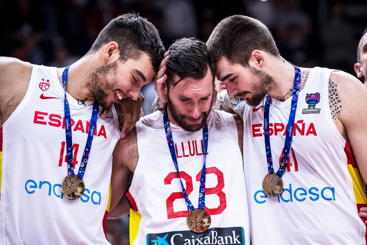 BFFFFFFFFFFFFFFF 🥹

#Eurobasket / @Eurobasket