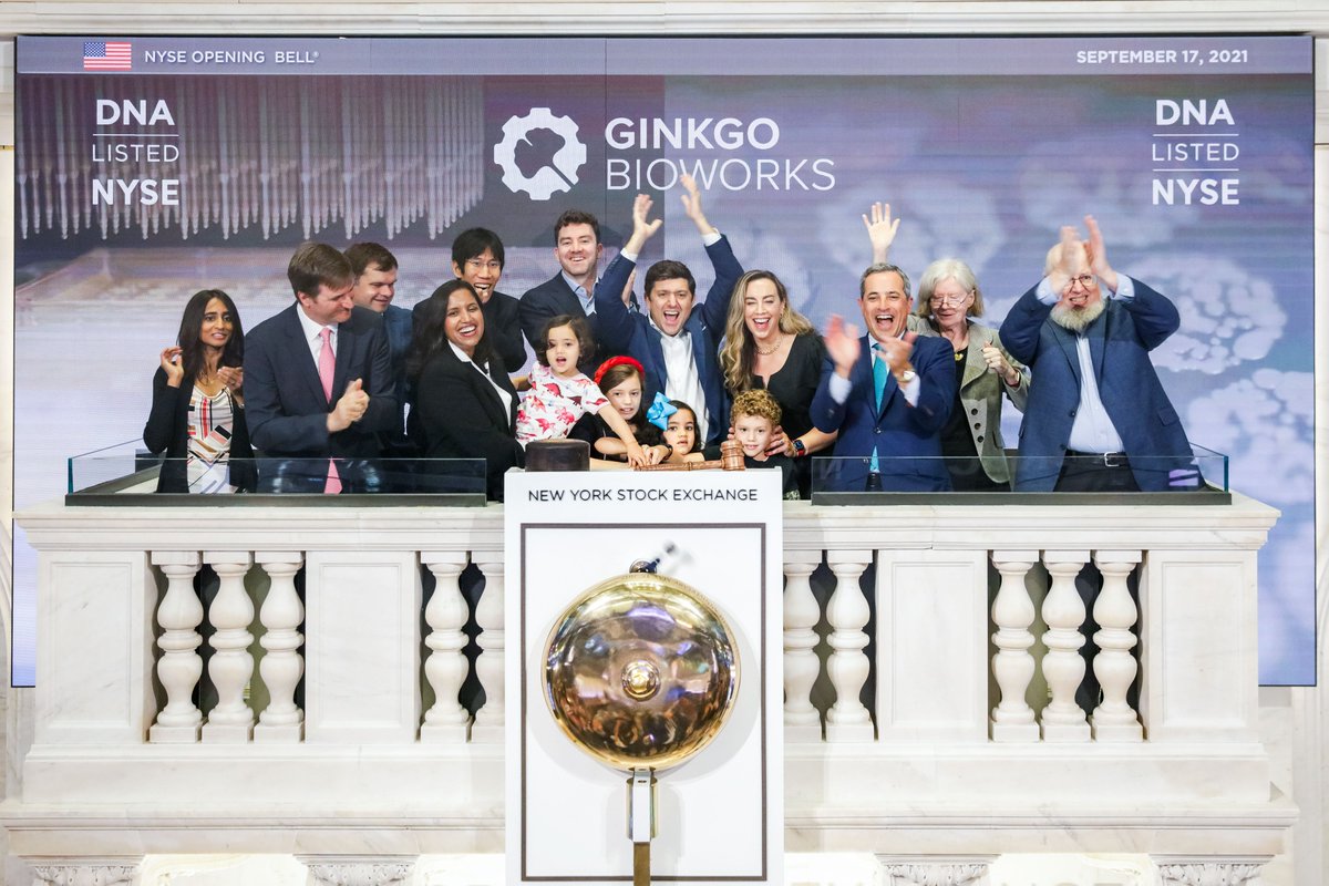 And Saturday was 1 year since we put a T-Rex on the @NYSE $DNA 😁🦖🧬 Doing hard things w/ people you love is really a gift.💚 #SB will be up there with #AI as a strategic priority for USG🇺🇸. Many people will join our small #synbio community - we're excited to welcome you all!!