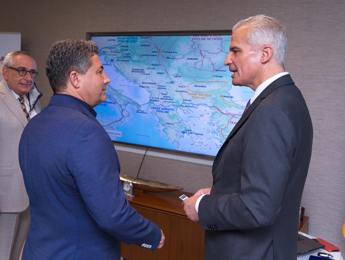 I was honored to deliver #Geopolitics keynote address on "Washington, Europe &amp; the World: The New Geopolitics of Great Power Rivalry" for @bulgarian_us #Russia #Ukraine #BlackSea #NATO #EU #China #Taiwan #Putin #XiJinping #Balkans #Bulgaria #EastMed - Thanks <a href="/ENestorov/">Eliz Nestorov</a> <a href="/ustunlaw/">Dobrina M Ustun 🇺🇸</a>