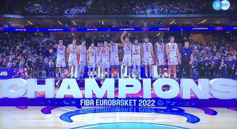 Bravo. muchachos. ¡Campeones!