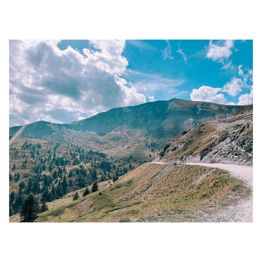 Fearless_Bikes's tweet photo. Johanna &amp; Johannes of the insta: bikepacking_jojos taking in the Torino-Nice Rally, on the way from Deutschland down to España.

#torinonicerally #fearlesswarlock https://t.co/nLvLq0hHfe