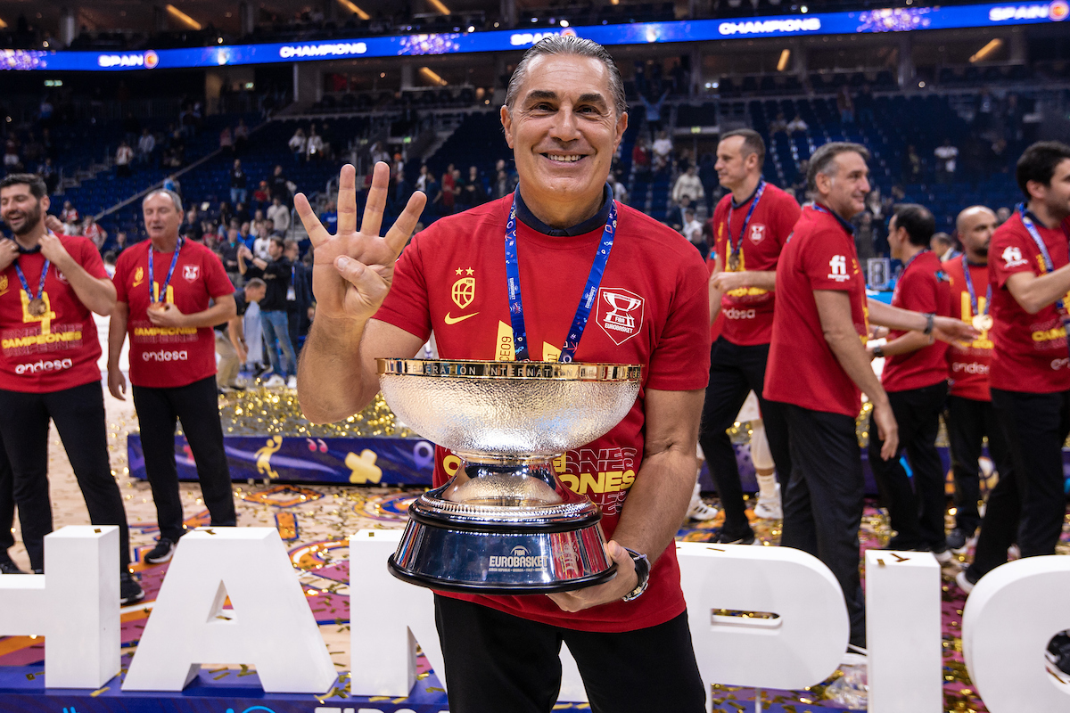 Sergio Scariolo with Spanish national team 🇪🇸
EuroBasket 🥇🥇🥇🥇🥉
World Cup 🥇
Olympics 🥈🥉