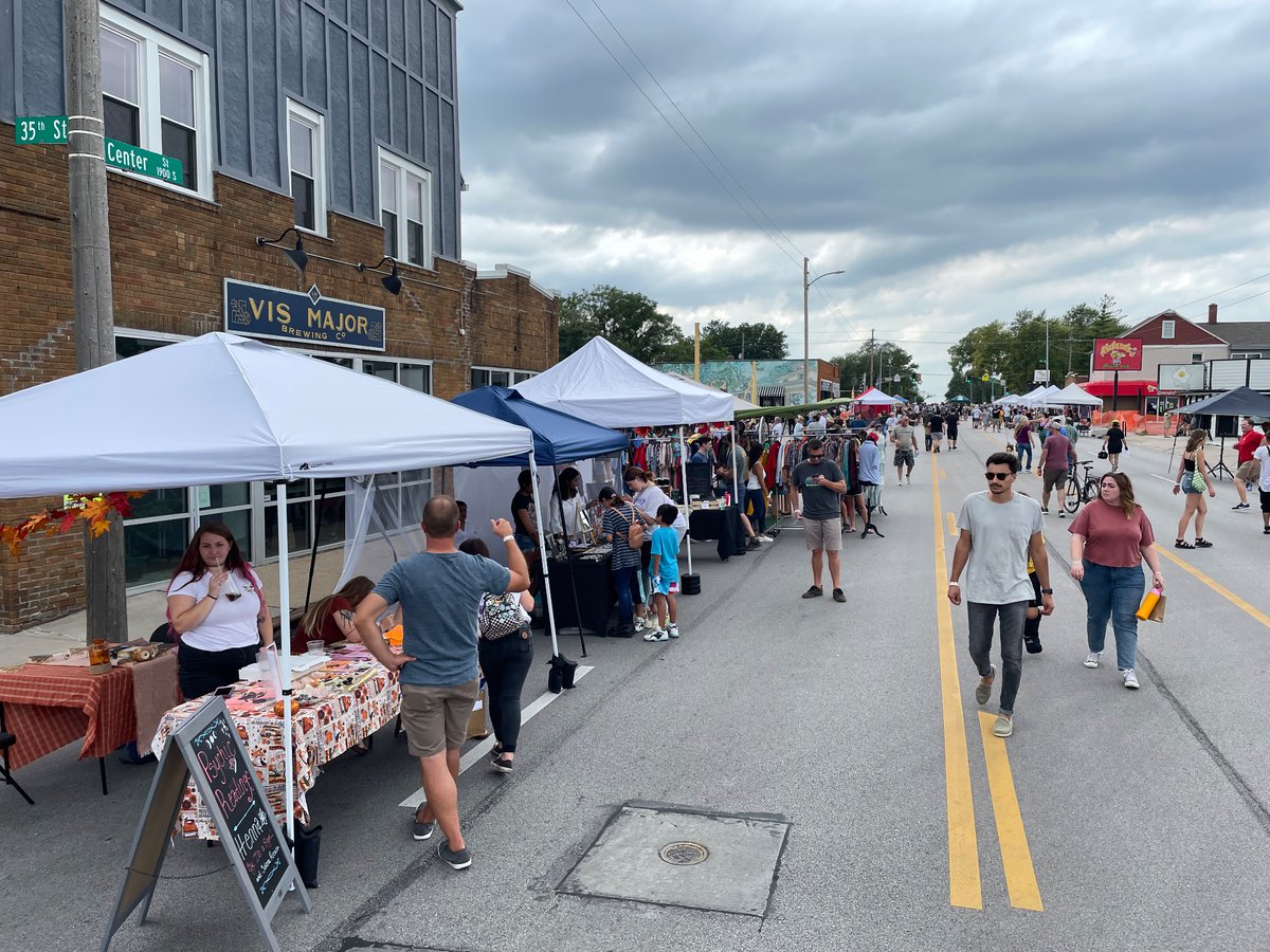 WilliamsForOPPD's tweet photo. Love to see people enjoying how great our community can be when we stop insisting cars must be everywhere #CenterFest
Friendly reminder, we can design and build this space for people and local business uses more than one day a year #RoadDiet #BikeLanes #PublicSpace https://t.co/KlyZNlcKAH