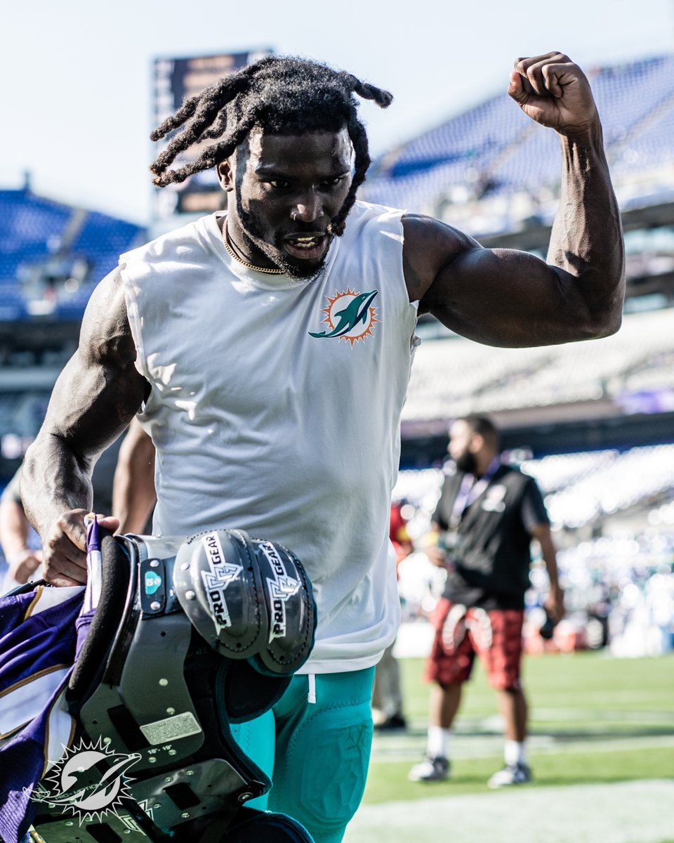 MiamiDolphins's tweet photo. 🗣 DUB 🗣

#FinsUp 🐆 @cheetah https://t.co/ZLLvWgNQeK