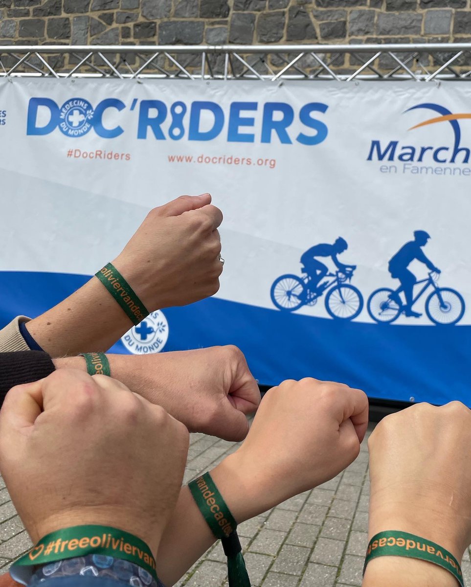 FreeOlivierVDC's tweet photo. 🎬End of a busy but very supportive weekend for
#FreeOlivierVandecasteele Congrats to the teams for 🚵♂️🚵♀️ 200km in <24h ! Thank you for your support @MdMBelgique / @DvdW_BE during the 2022 #DocRiders Tomorrow we continue figthting for #OlivierVandecasteele 💪 #Grateful #NotATarget https://t.co/Qif1w13YzL