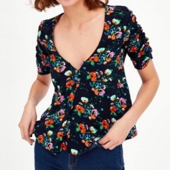 World Of Merchandise tweet media