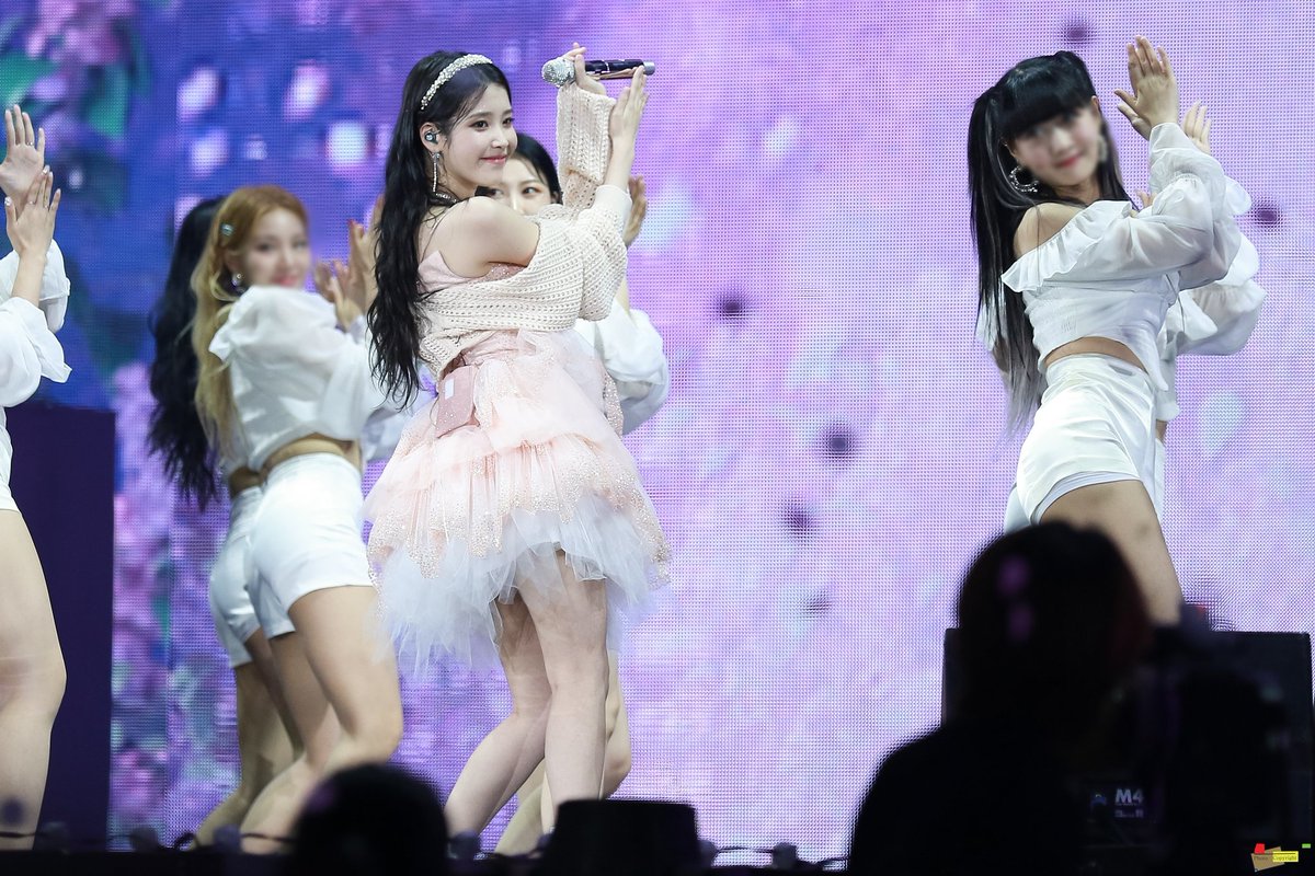 angelring33's tweet photo. 220918  아이유콘서트 Sample
#IU#아이유#IU_14th_Anniversary#The_Golden_Hour#막공 https://t.co/ee2taIGyLF