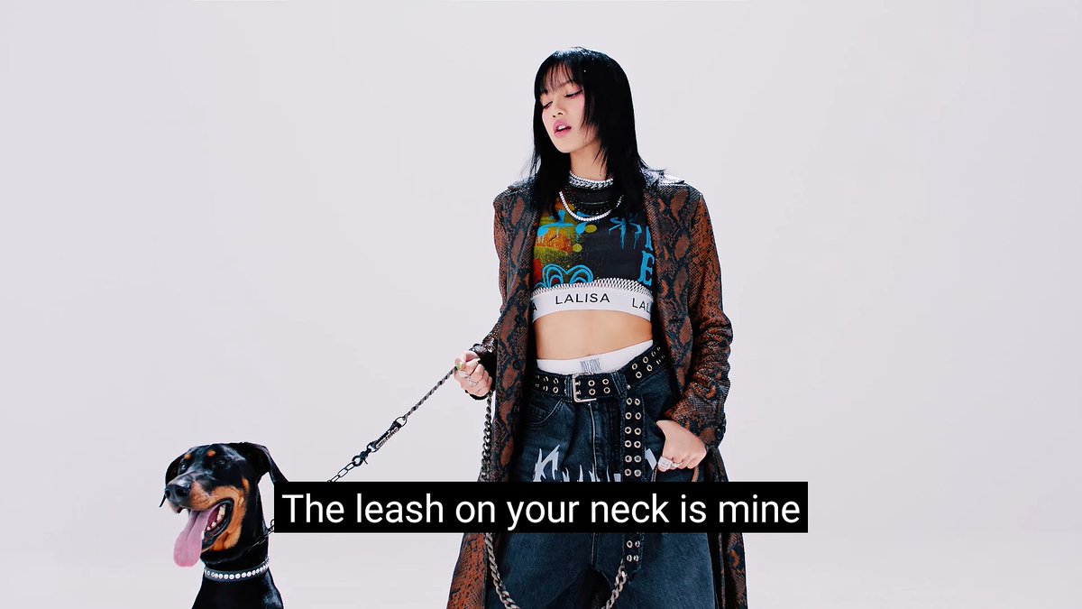 kpopsapphic's tweet photo. Lisa has a message for the sapphics https://t.co/dEymaES81E