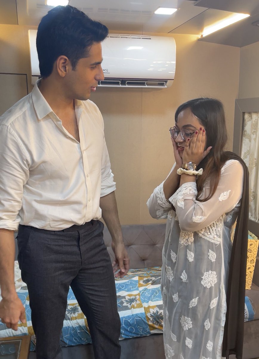 fatimaaawww's tweet photo. tum sa haseen, 
kaynat mein nahi hai kahin ♥️✨

//some dreams do come true :’) https://t.co/v1Fr5alWT1