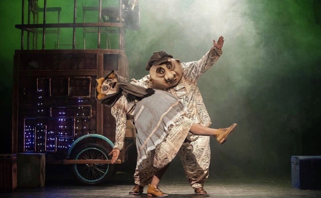 🎭 Regresa una de las obras para jóvenes audiencias más aplaudidas en los últimos tiempos 

#AGolpeDeCalcetín de <a href="/idiotasteatro/">IdiotasTeatro</a> y <a href="/25produccion/">25producción</a> vuelve, esta vez al Teatro Del Bosque Julio Castillo.

Funciones: hoy, 24 y 25 de septiembre a las 12:30 h.

#CDMX #Teatro