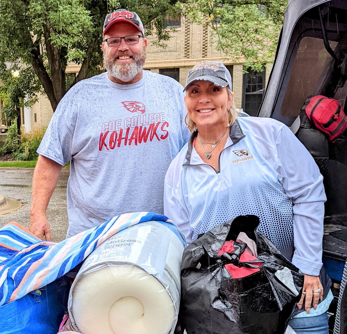 CoeCollege's tweet photo. Family Weekend is next weekend, Sept. 23-24!
Family members of Kohawks are invited to #LiveLikeAKohawk with their student at film screenings, tailgating, the football game and more!
Parents โ We know you already love it here, but you can't move in ๐
https://t.co/V43oLzWNgE https://t.co/xBUeudJ11M