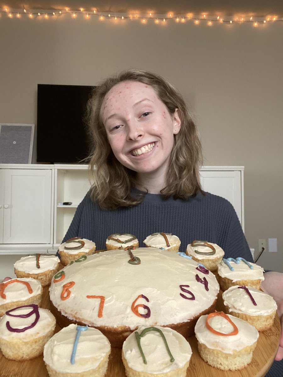 happinessforts's tweet image. i have SO much love for the folklore era and i couldn’t be more excited for the #TSmidnighTS era that has begun! i love that taylor makes each era so unique and special and i will forever hold each era so close to my heart 💘 #StoriesForSwift