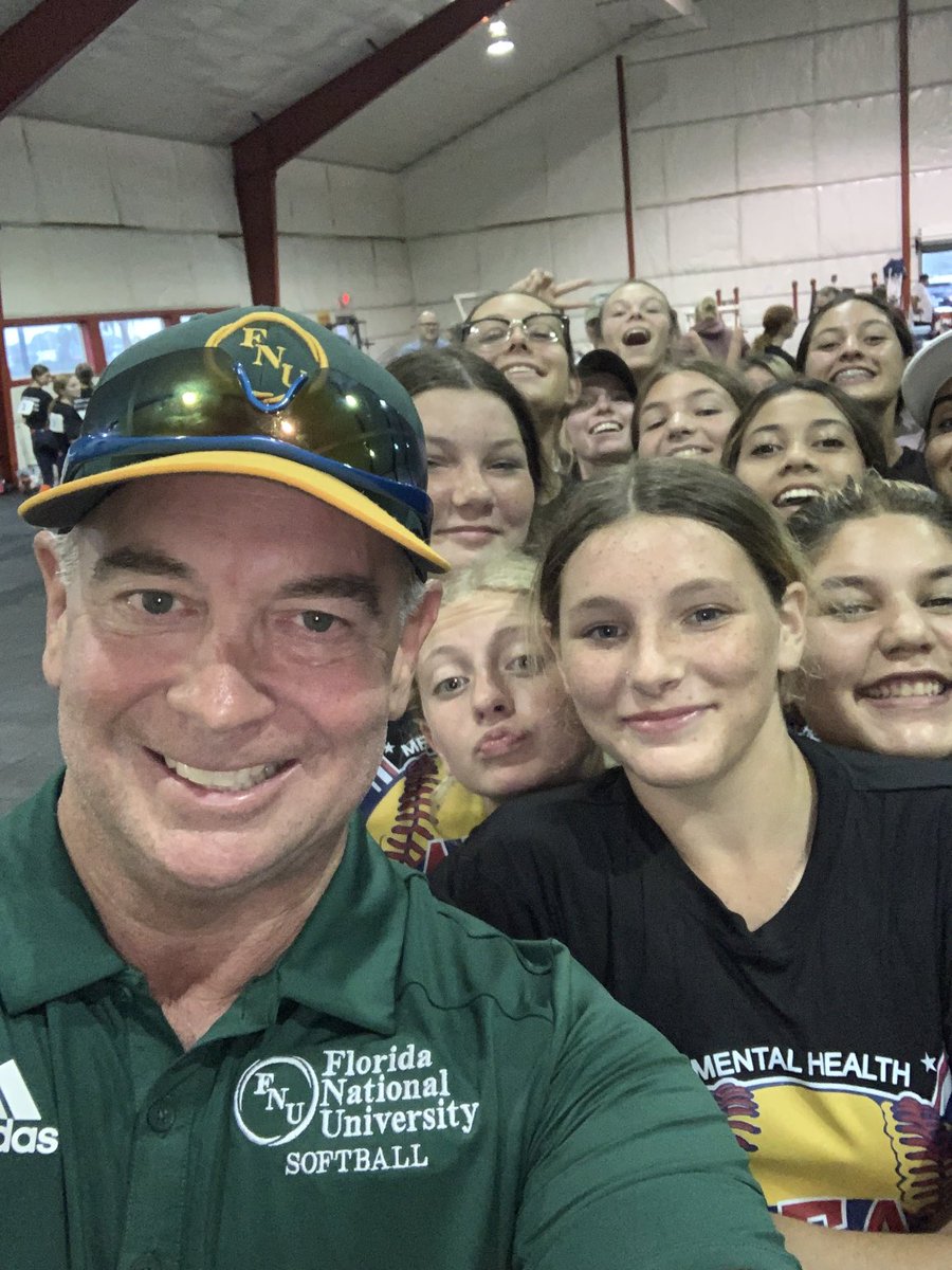 FNUSOFTBALL's tweet photo. Had a great time coaching at the AFA College Showcase Camp. The players were motivated &amp; showing their best as they pursue their dreams to play at the college level. Woke up the next day for an 8:00 a.m. game to watch Brylea spin her magic in the pitching circle.#FNUSOFTBALL🥎🔥 https://t.co/UOeN80YxYL