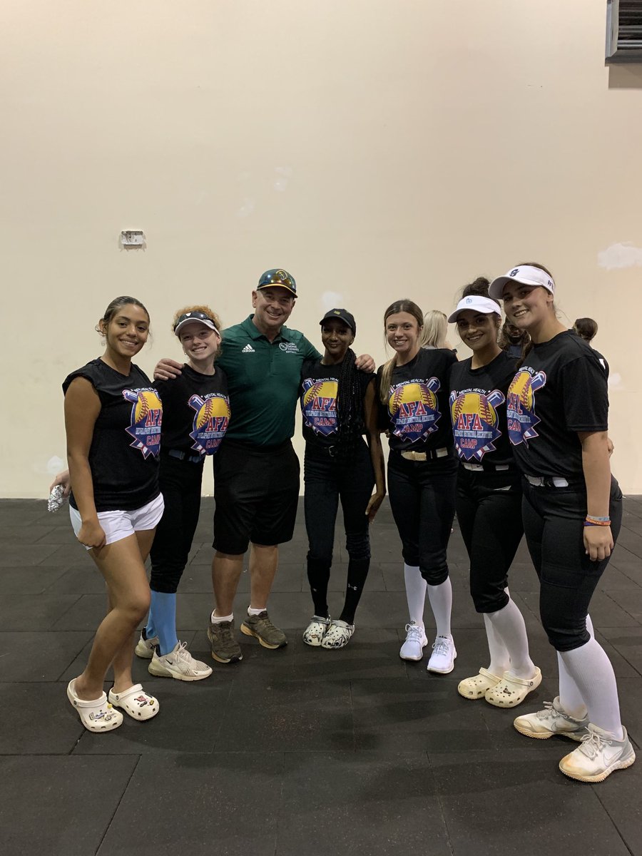 FNUSOFTBALL's tweet photo. Had a great time coaching at the AFA College Showcase Camp. The players were motivated &amp; showing their best as they pursue their dreams to play at the college level. Woke up the next day for an 8:00 a.m. game to watch Brylea spin her magic in the pitching circle.#FNUSOFTBALL🥎🔥 https://t.co/UOeN80YxYL