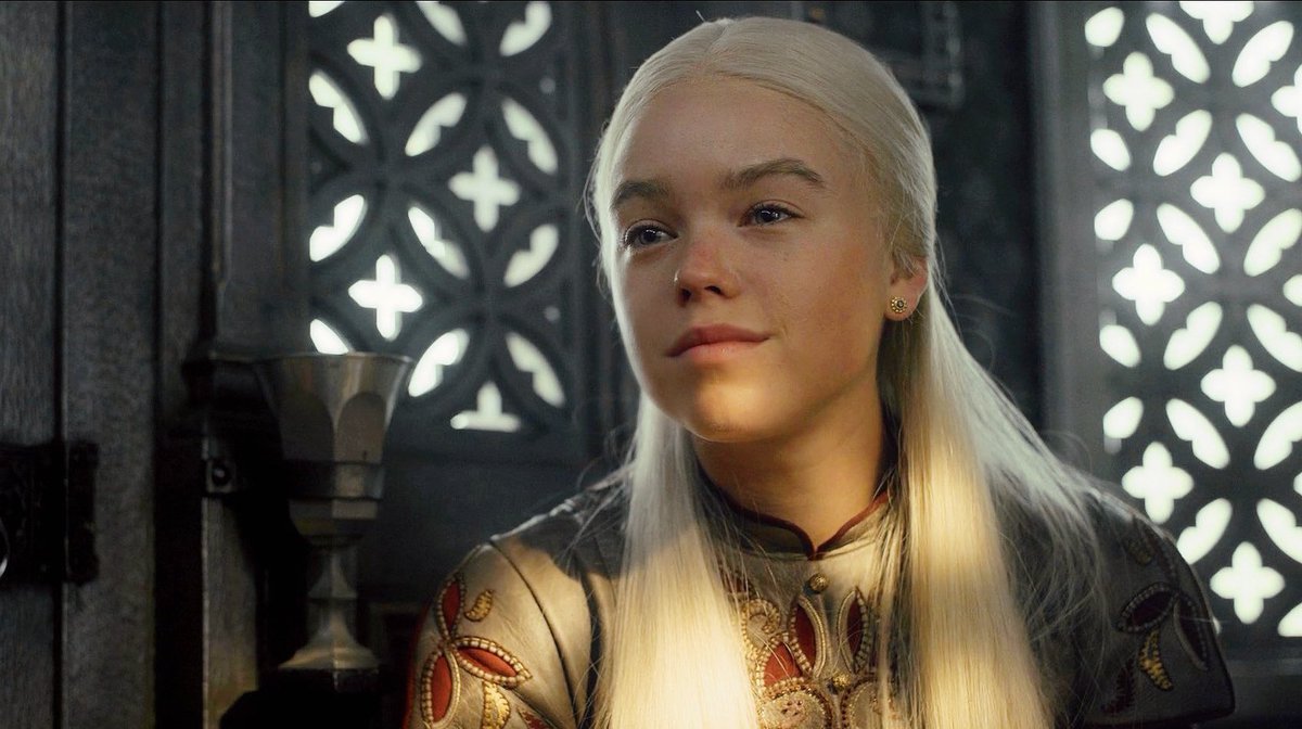 lordeonfilm's tweet photo. i'm sad to see milly alcock go but i’m so excited to see emma d'arcy as rhaenyra https://t.co/mVgxBRewSL