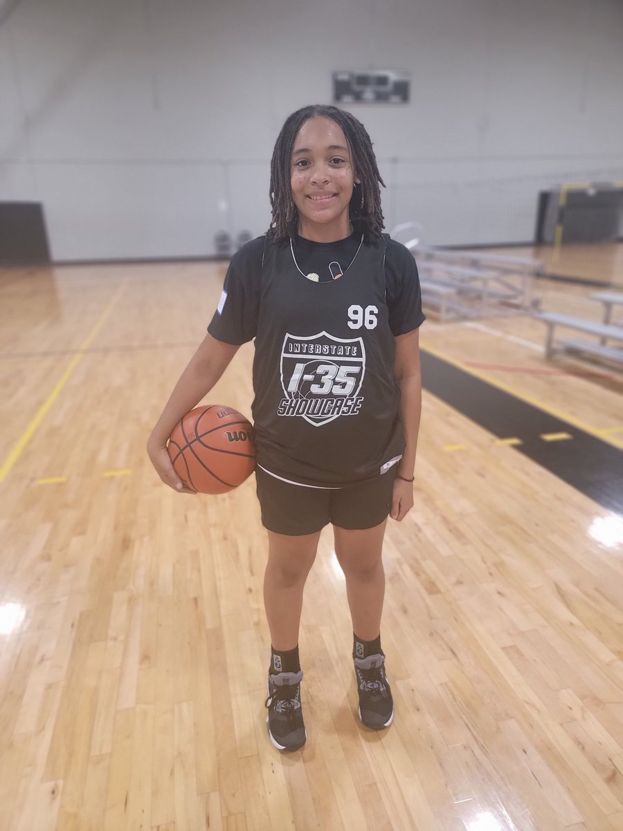 saraig2028's tweet photo. Ready to go to work at the @I35Showcase_GBB High School Girls Showcase. 🏀🏀🏀 #rairai #rairai2028 #girlsbasketball #eliteisearned #checkmeoutnation https://t.co/zobmOjbspF