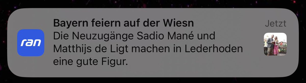 Hircus81's tweet photo. Wer schreibt eure Texte? 😂😂😂 #ranNFL #ran #ranapp https://t.co/ec1PhPc4PV