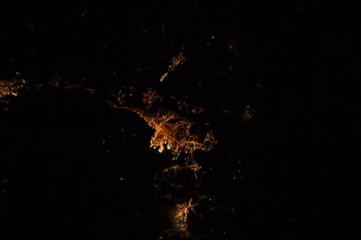 AstroSamantha's tweet image. Passaggio notturno sul nord-est ieri sera. Ciao Padova, ciao Trieste, ciao Venezia e Mestre!  #MissionMinerva #Italy