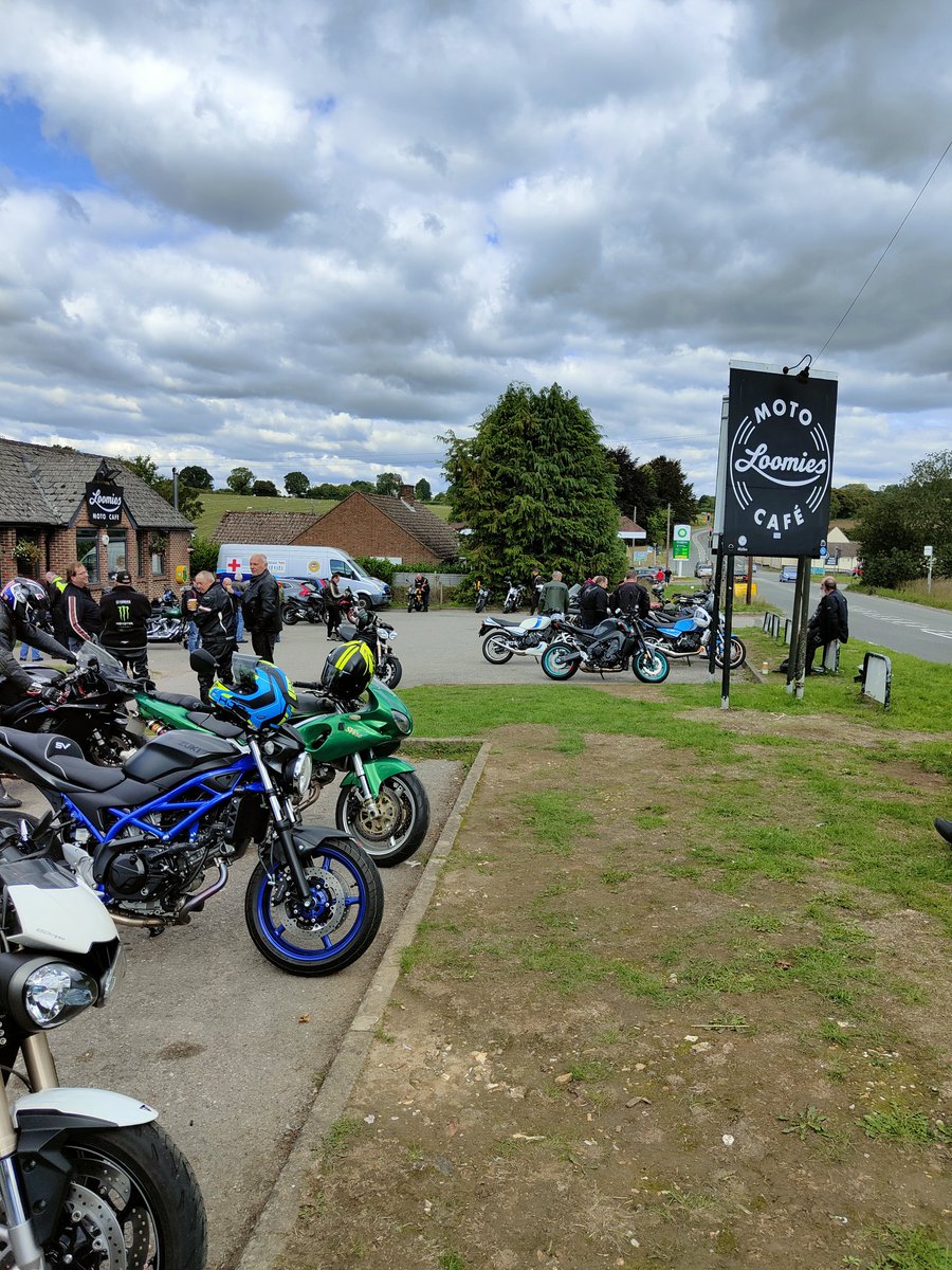 Thoroughly enjoyable trip to <a href="/LoomiesMotoCafe/">Loomies Moto Cafe</a> on the <a href="/ZeroMC/">Zero Motorcycles</a> SR/S with <a href="/Bearlissimo/">EatChargeRideRepeat</a>