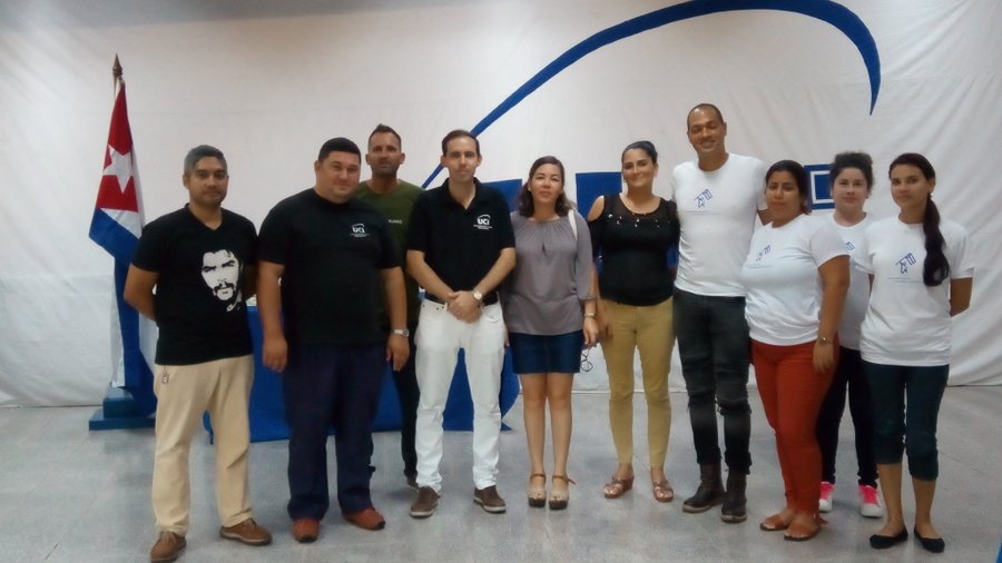 👉 los principales directivos de la <a href="/universidad_uci/">Universidad de las Ciencias Informáticas</a>, el rector <a href="/raydelmp/">Raydel Montesino Perurena</a>, la secretaria del @PccUci <a href="/dcolome2010/">Dunia María</a>, el vicerrector primero <a href="/YanioHdez/">Yanio Hernández </a> y otros miembros del Consejo Universitario <a href="/GerdysE/">Gerdys Ernesto 🇨🇺</a> y <a href="/Roexcy1/">Roexcy</a> visitan los colegios de nuestra institución. #SomosUCI #CódigoSí 🇨🇺