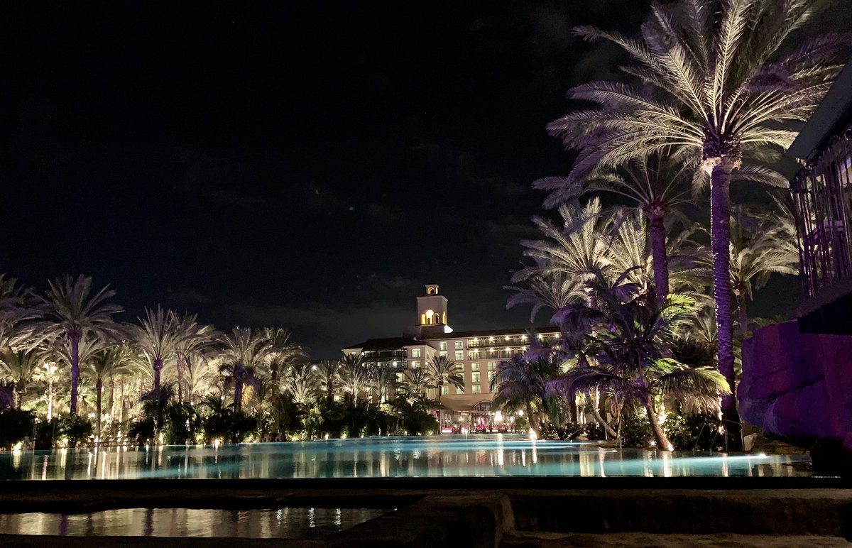 edin1981's tweet photo. Home from a fantastic holiday … albeit Ryanair-late, to a lengthy post-Brexit passport check, a tripped switch and a defrosted freezer! #GranCanaria #planetrip @frozendreamer https://t.co/LtKrzdF2Xt