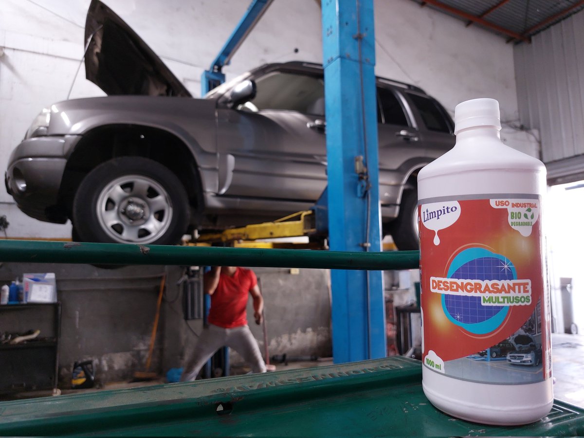 Tecnolimsa's tweet photo. Nuestro Desengrasante multiusos Limpito (autos)
Información importante de nuestro producto:
•Para grasas de motores o talleres mecánicos
•Ideal para gasolineras
•Para la industria en General 
#Tecnolimsa #Limpito #Productosdelimpieza #higiene #Desengrasantemultiusos #autos https://t.co/3e1fWNcn22