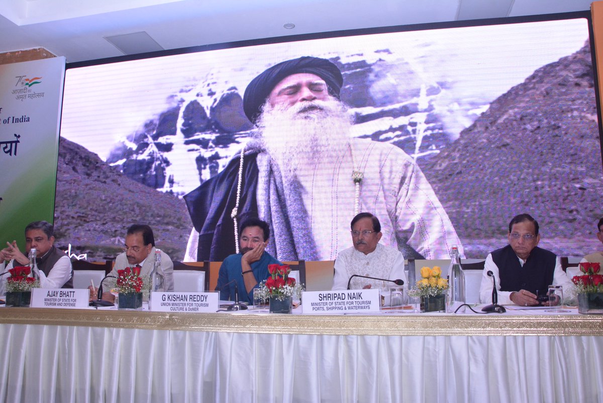 tourismgoi's tweet photo. Shri Sadhguru Jaggi Vasudev addressed the audience on the inaugural day of the National Conference of State Tourism Ministers speaking about the vast tourism potential of India from adventure, leisure, and spiritual to heritage. https://t.co/zuqj9j1uBk