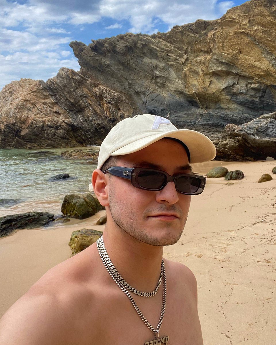 progvid's tweet photo. 🔋 https://t.co/I844k87tsS