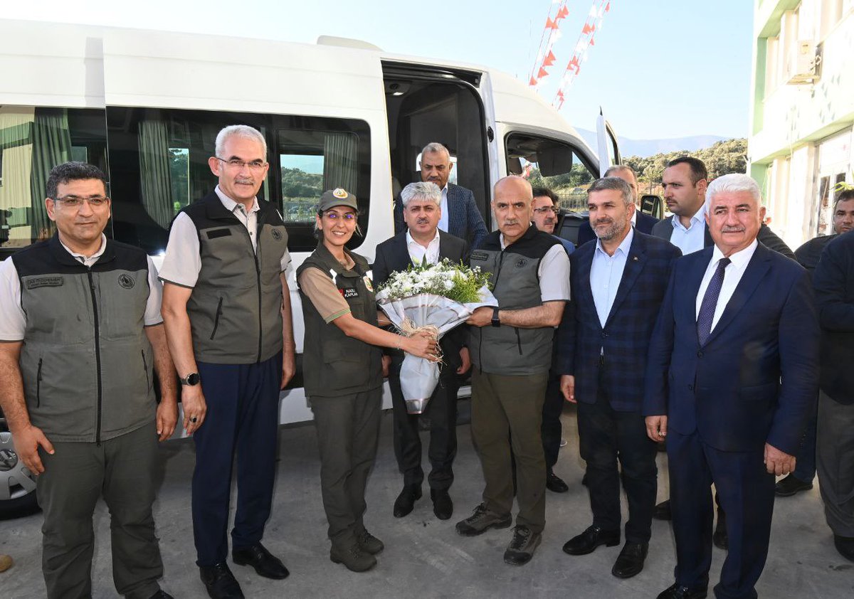 BekirKARACABEY_'s tweet photo. Sayın Bakanımızın teşrifleriyle Hatay Orman Bölge Müdürlüğü’müzün açılışını gerçekleştirdik.

Kurumumuz 1839’dan bugüne her geçen yılla birlikte birçok alanda kendini geliştirerek dünya çapında da gücüne güç katmaya devam etmekte.

YeşilVatan’ımıza ve teşkilatımıza hayırlı olsun. https://t.co/fIng6I7OZM