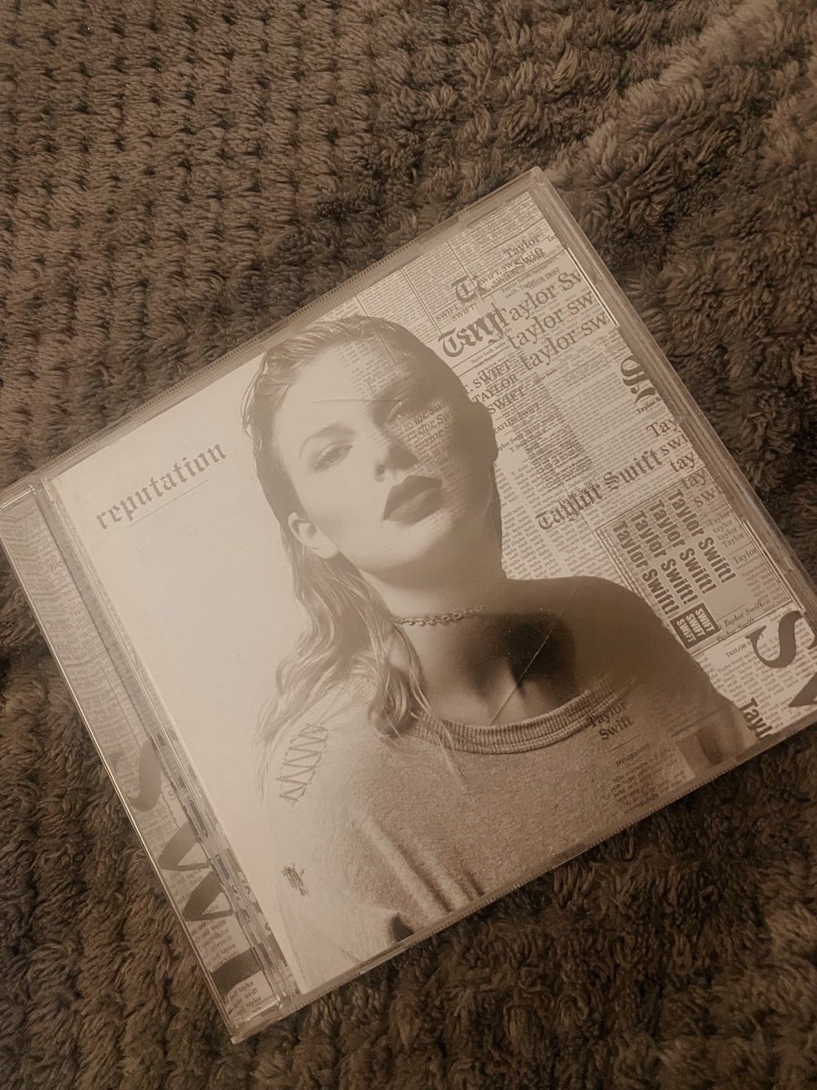bestyearsTS's tweet image. the reputation era has always been my favourite. it was the era i made my first taylor fan account (on gorgeous release night!) and i just have so so so much love for that era. it’s so comforting and and not only is reputation my fav era but my fav album! &amp;lt;3 #storiesforswift