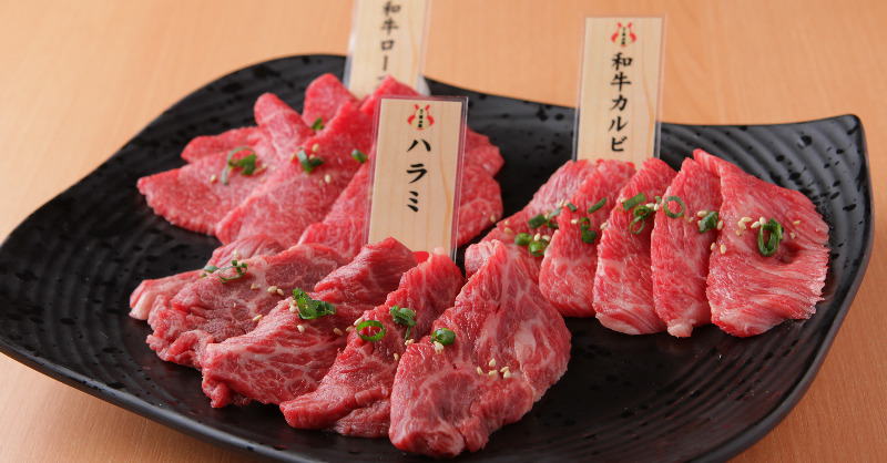 niku_yansando's tweet photo. 焼肉陽山道人気メニュー「ハラミ」はいかがでしょうか？ハラミは低カロリー・低脂質・高たんぱくの優秀食材でとてもヘルシーです❗「特上ハラミ」は高品質A5ランクの和牛❗❗　ハラミ(陽山道ハラミ)、ハラミセット、和牛特上・特選上ハラミなど★是非ご堪能ください🙏
#焼肉 #ハラミ #ダイエット