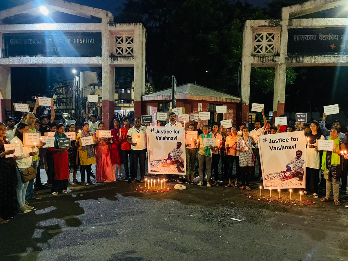 SewafoundationN's tweet photo. गरिबांचा उपचार देवाच्या भरवशावर
मेडिकल श्वास घेते अंबु बॅग वर....
#JusticeForVaishnavi

@CMOMaharashtra @mieknathshinde @Dev_Fadnavis @nitin_gadkari @girishdmahajan @TanajiSawant4MH @drvipinitankar @GMCNagpur @DrSudhirGupta @nmccommissioner @cbawankule https://t.co/wF9KpcoN73