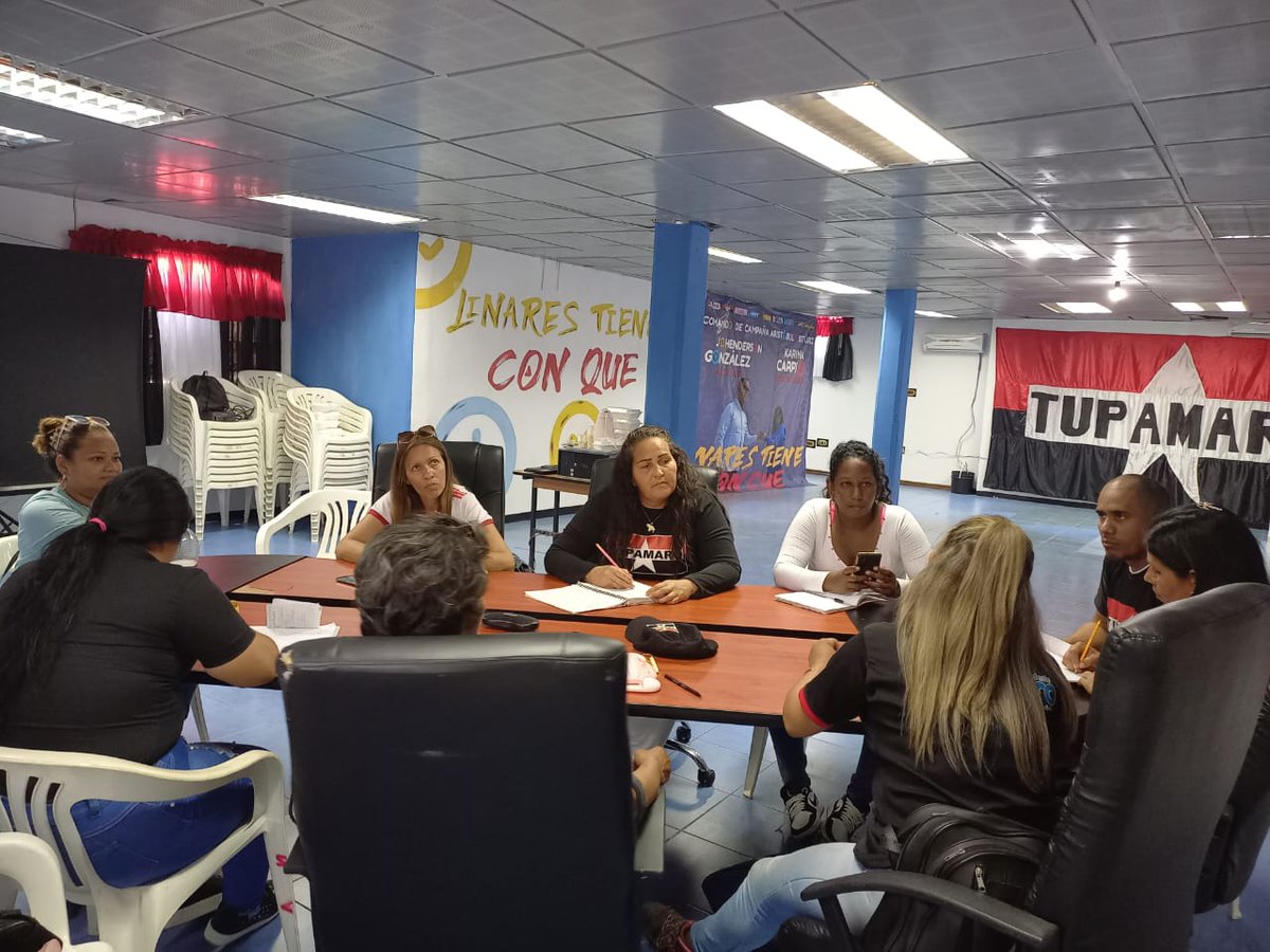 MrtGirardot's tweet photo. #18Sep Nuestra Vocera Regional Femenina @acliy3 Efectúa reunión con las voceras municipales de (Libertador, Girardot,Sucre,Ribas, Zamora, Mariño y Lamas) del movimiento Micaela Bastidas. Donde realizan balance de la operatividad en el trascurso de todo el año. https://t.co/V6JFZPgkhX