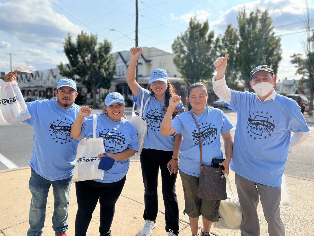 🚨Yesterday 300+ members across our 5 states came together to help launch our largest GOTV program in 3 years. 

We knocked on more than 9,000 doors in Allentown & had meaningful conversations w/Black, brown and latino voters. 
#MRAThrowdown #Midterms2022
#GOTVLaunch2022