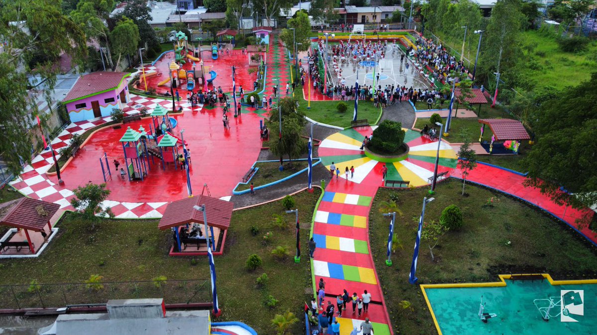 El Gobierno de Reconciliación y Unidad Nacional a través de la alcaldía de Estelí realizó el mejoramiento del parque los Chilincocos. 

Ello para el goce y disfrute de las familias nicaragüenses. 🇳🇮✊🔴⚫🎠

En #Nicaragua Hay Patria Hay Paz 

#PatriaBenditayLibre.