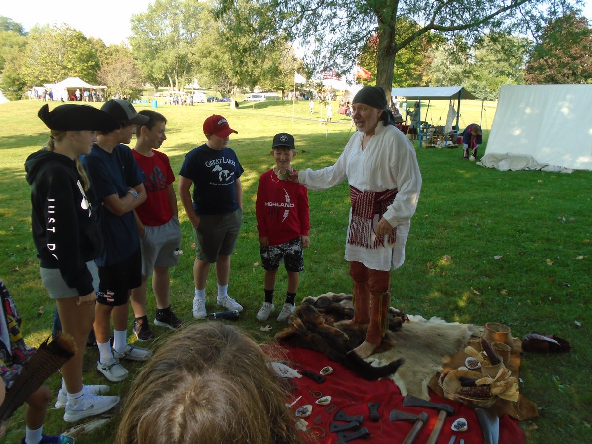 Highland_CS's tweet photo. #HCSCardinals 7th and 8th graders attended the Platteville Reenactment. Students observed what life would have been like for people who lived in the 17th and 18th centuries, and they were able to handle some of the artifacts and ask questions of the presenters. https://t.co/60TQTczgVY